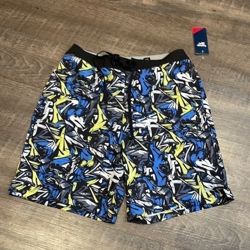 Reebok Hybrid shorts color is hero yellow